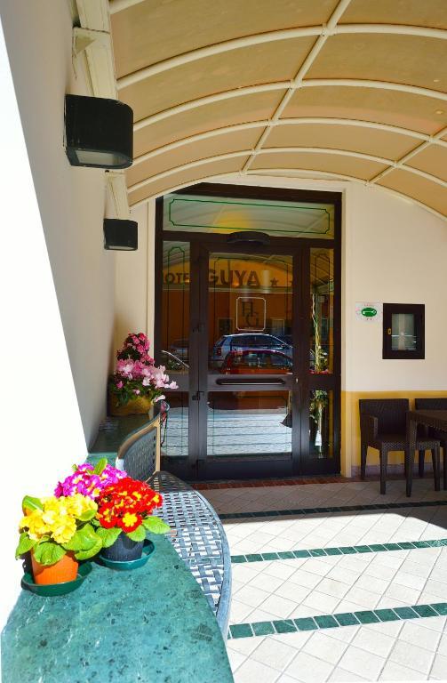 Hotel Guya Varazze Esterno foto